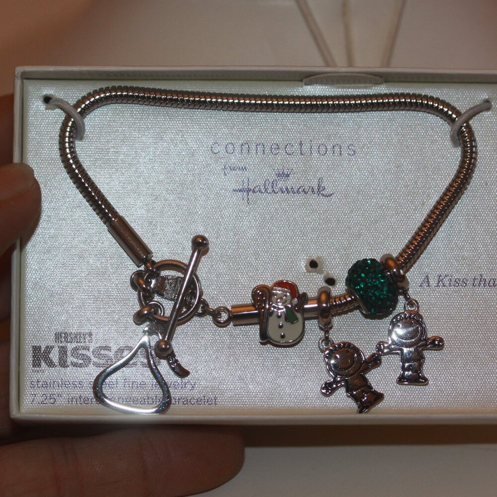 NEW Hallmarks Connections Hershey Kisses Toggle Charm Bracelet RARE